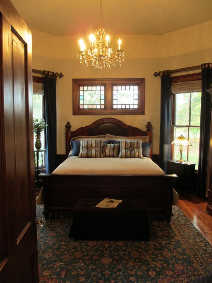 Adair Manor Bed & Breakfast Adairsville Екстериор снимка