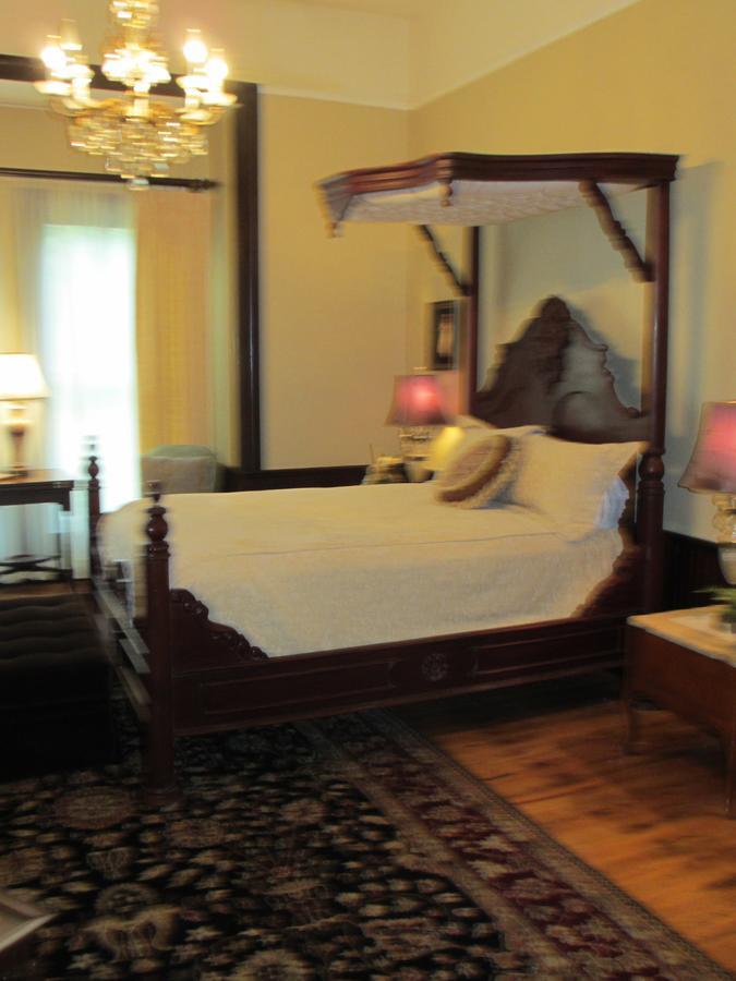 Adair Manor Bed & Breakfast Adairsville Екстериор снимка