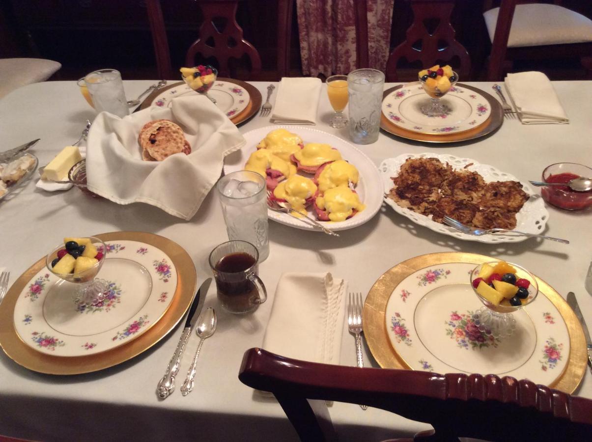 Adair Manor Bed & Breakfast Adairsville Екстериор снимка